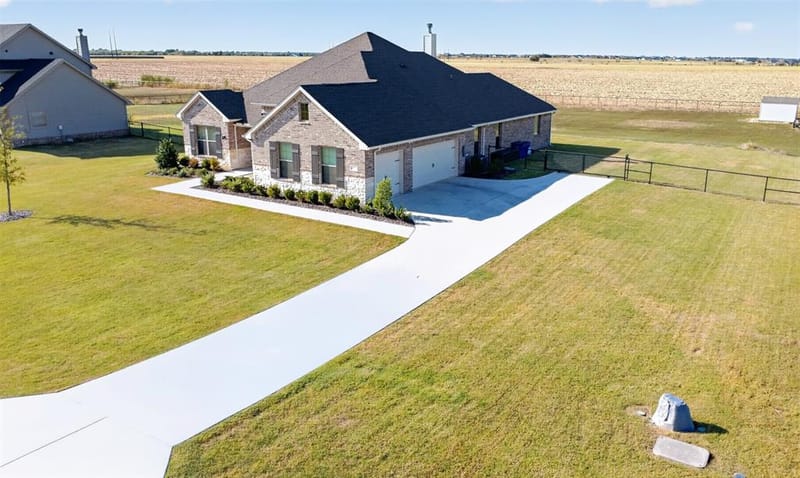4004 Sanger Meadow Drive, Sanger TX 76266 - Photo 34