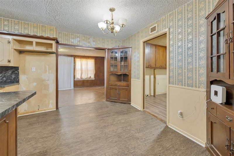 825 Glenda Drive, Bedford TX 76022 - Photo 6