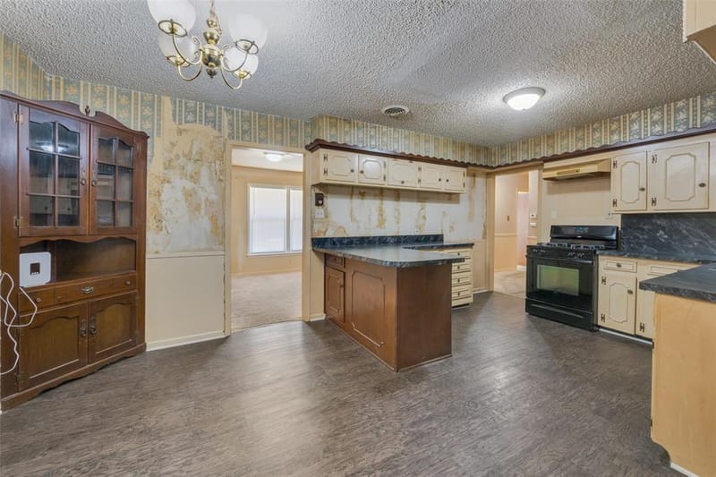 825 Glenda Drive, Bedford TX 76022 - Photo 7