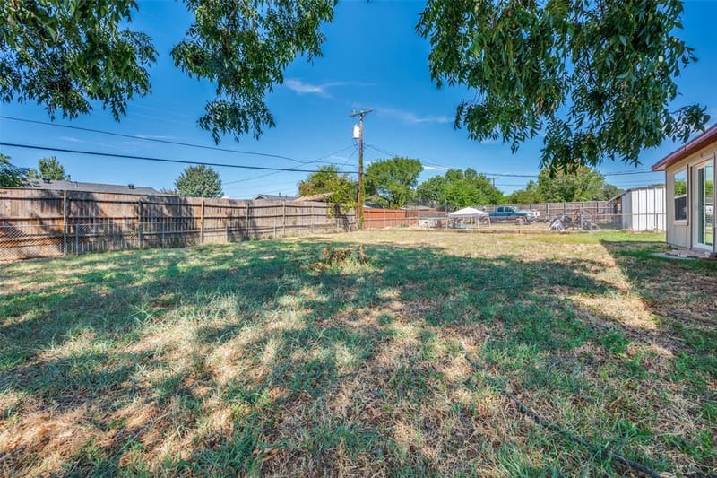 825 Glenda Drive, Bedford TX 76022 - Photo 24