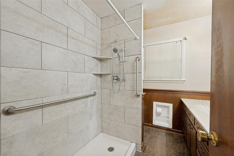 825 Glenda Drive, Bedford TX 76022 - Photo 21