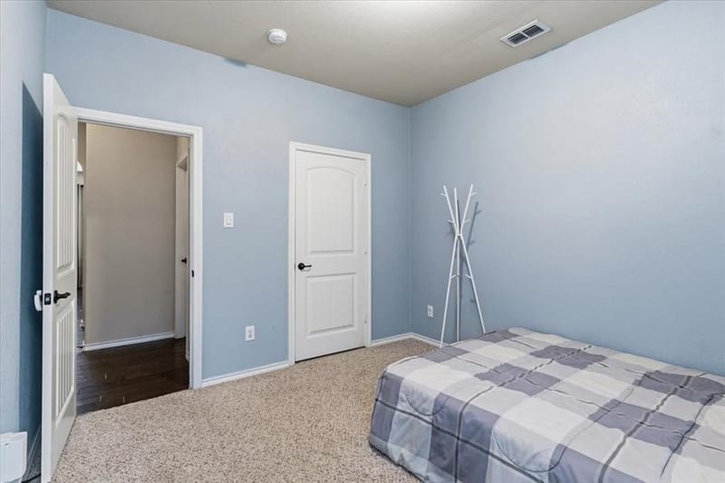 1713 Falling Star Drive, Fort Worth TX 76052 - Photo 14