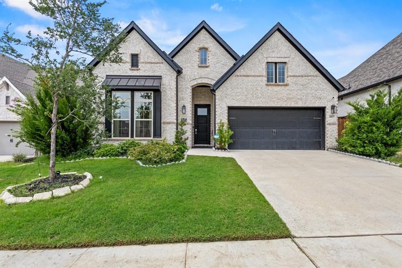 4017 Crepe Myrtle Street, Aubrey TX 76227