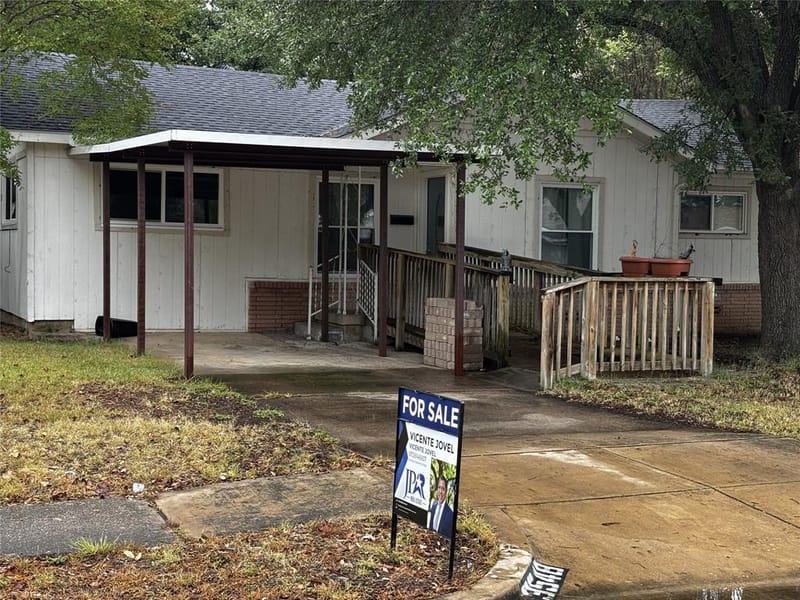 3548 Revere Street, Haltom City TX 76117 - Photo 2