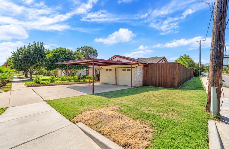 7500 Castillo Road, Fort Worth TX 76112 - Photo 2