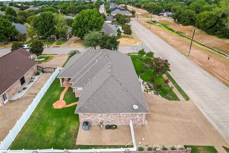 818 Amherst Drive, Waxahachie TX 75165 - Photo 26