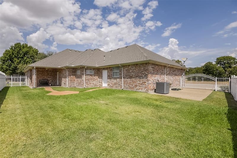 818 Amherst Drive, Waxahachie TX 75165 - Photo 25