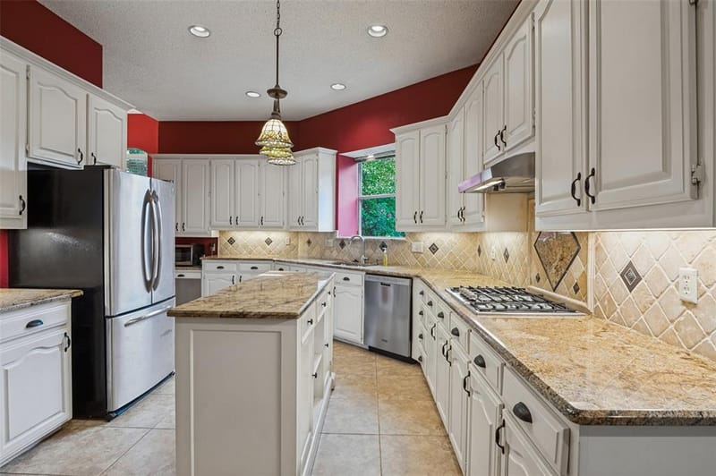 252 Plantation Drive, Coppell TX 75019 - Photo 9