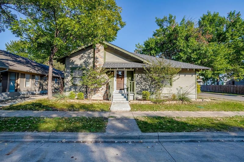 1729 S Adams Street, Fort Worth TX 76110
