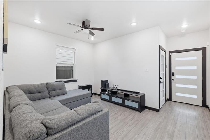 3412 Meadow Street, Dallas TX 75215 - Photo 5