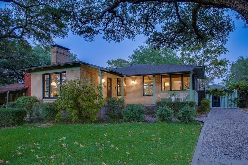 920 Bison Trail, Dallas TX 75208 - Photo 2