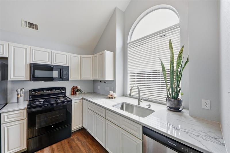 7117 Charleston Drive, Rowlett TX 75089 - Photo 7