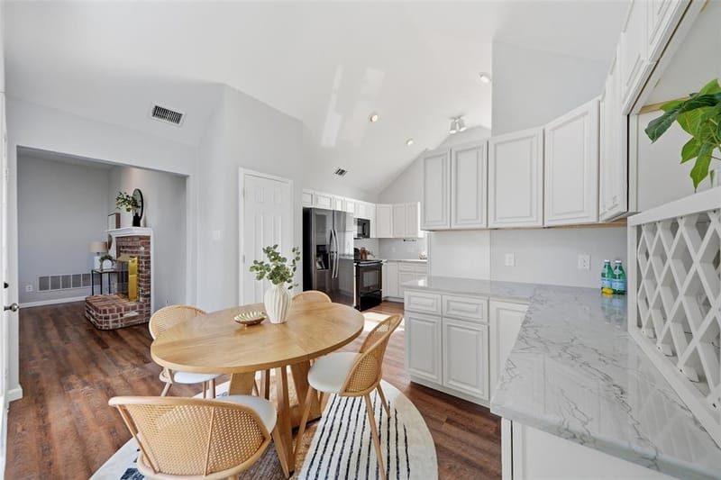 7117 Charleston Drive, Rowlett TX 75089 - Photo 9