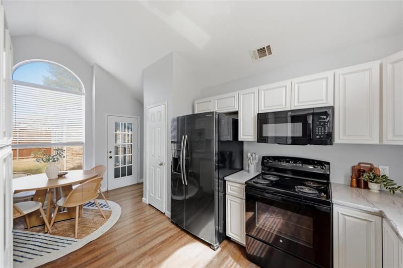7117 Charleston Drive, Rowlett TX 75089 - Photo 8
