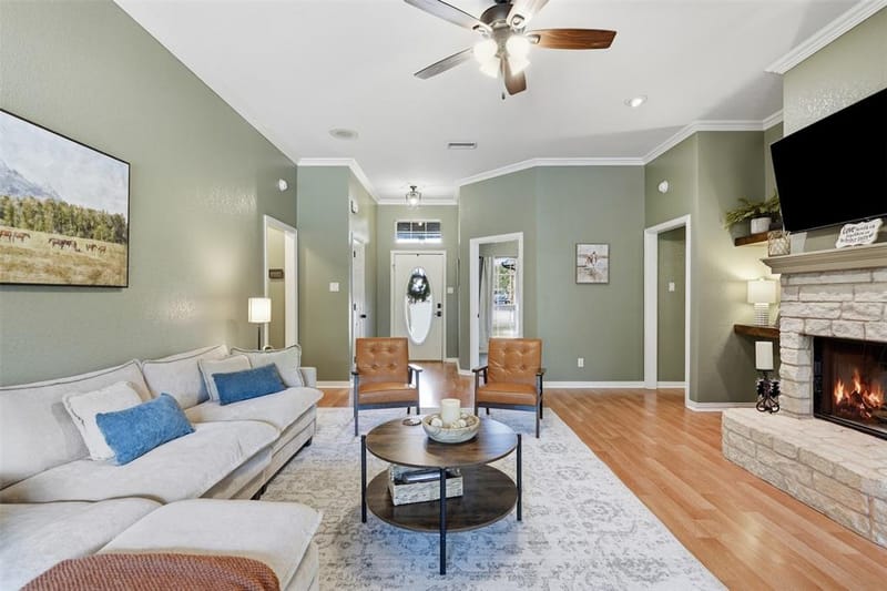 802 Justin Court, Keene TX 76059 - Photo 7