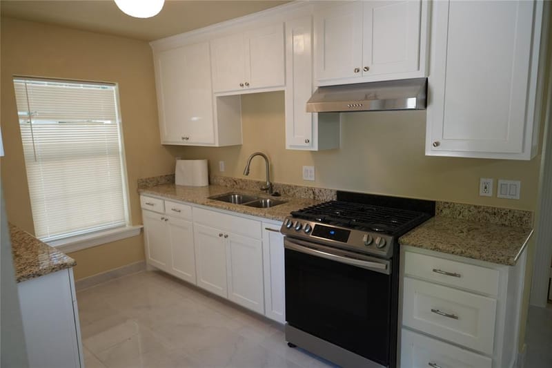 2313 N Riverside Drive, Fort Worth TX 76111 - Photo 18