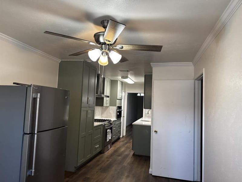 13853 Leinsper Green Street, Dallas TX 75240 - Photo 11