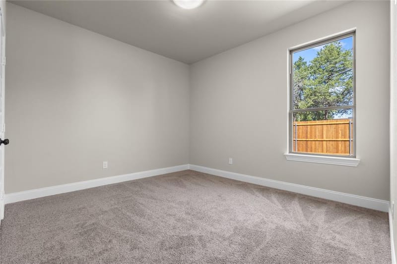 502 S 14th St, Corsicana TX 75110 - Photo 24