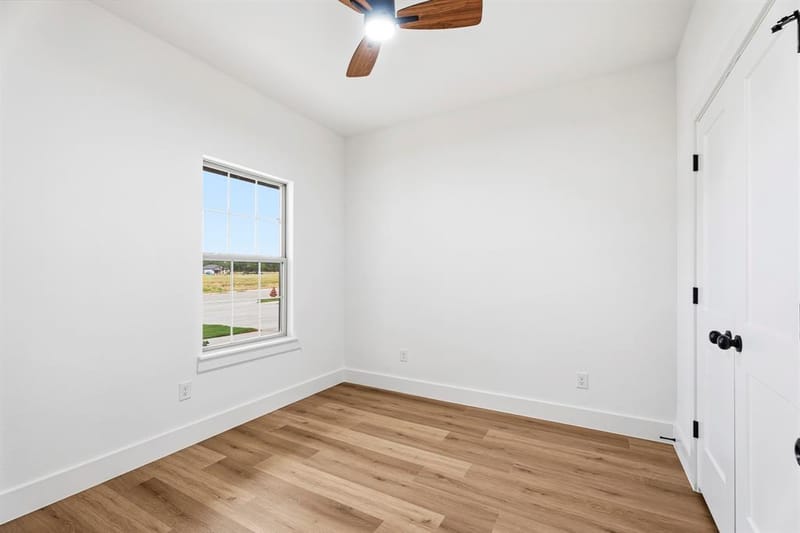144 Joel Street, Springtown TX 76082 - Photo 23