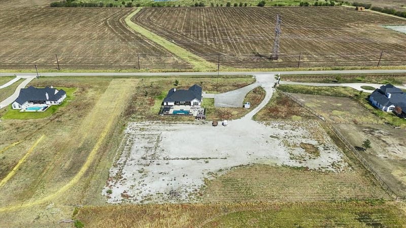 9161 Old Stoney Road, Ponder TX 76259 - Photo 27