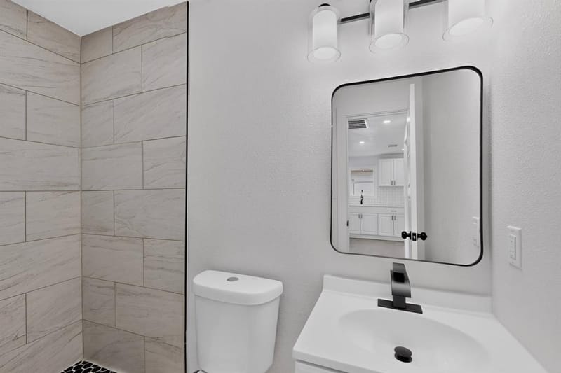4427 Frank Street, Dallas TX 75210 - Photo 27