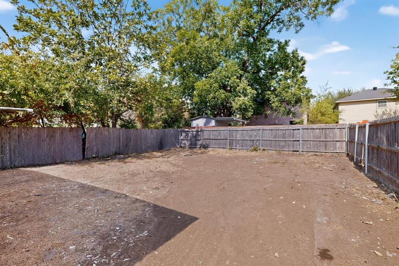 4427 Frank Street, Dallas TX 75210 - Photo 39