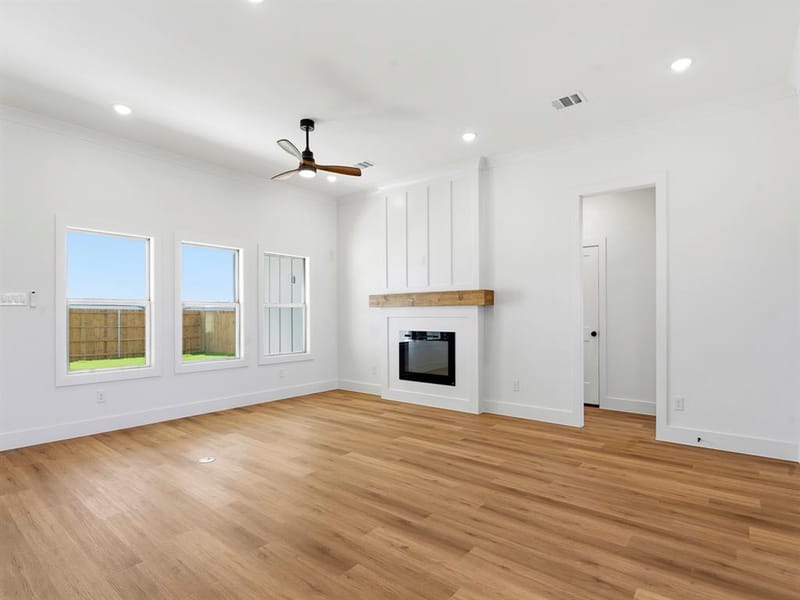 148 Joel Street, Springtown TX 76082 - Photo 12