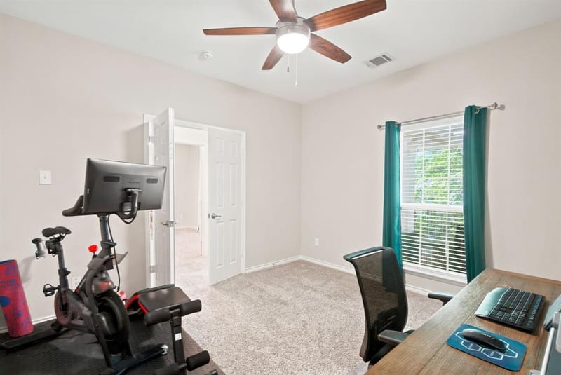 909 Charleston Lane, Savannah TX 76227 - Photo 27