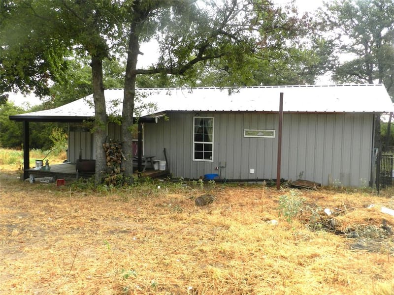 588 Salt Creek Road, Springtown TX 76082 - Photo 6