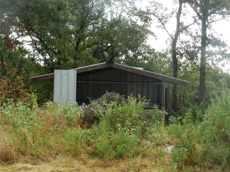 588 Salt Creek Road, Springtown TX 76082 - Photo 19