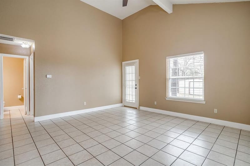 8129 County Road 804, Burleson TX 76028 - Photo 17