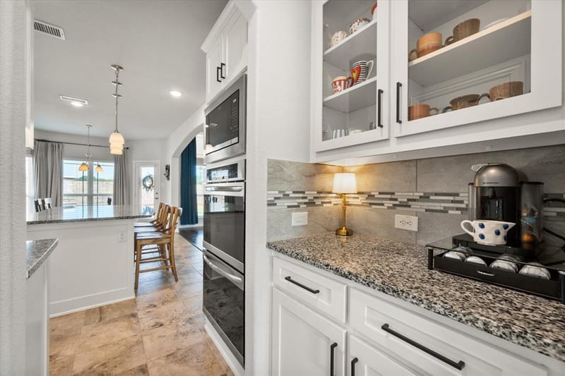 4401 De Bourgh Lane, Mansfield TX 76063 - Photo 11