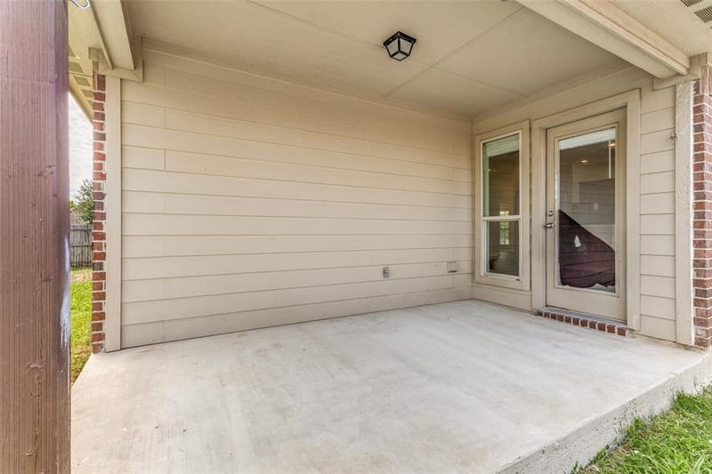 417 Brookhollow Lane, Saginaw TX 76131 - Photo 23