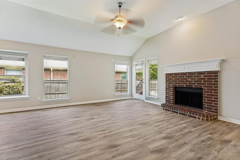 417 Brookhollow Lane, Saginaw TX 76131 - Photo 7