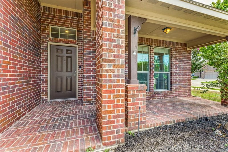 417 Brookhollow Lane, Saginaw TX 76131 - Photo 3