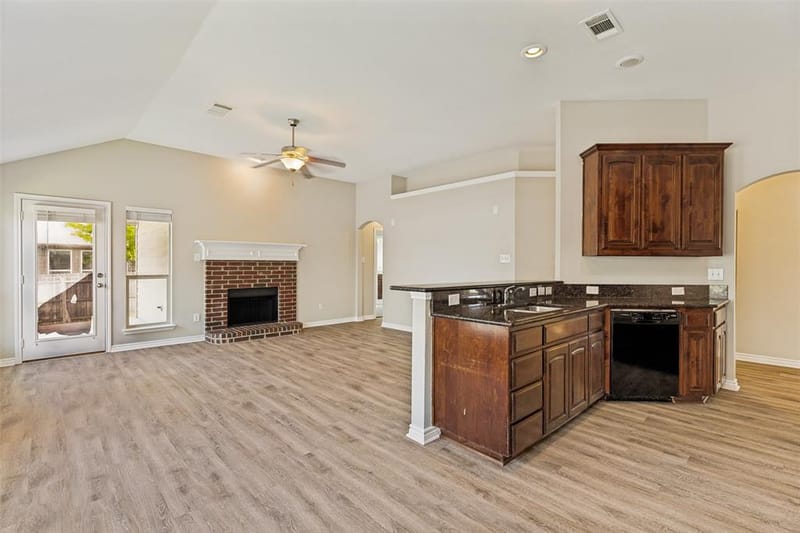 417 Brookhollow Lane, Saginaw TX 76131 - Photo 9