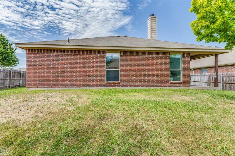 417 Brookhollow Lane, Saginaw TX 76131 - Photo 24