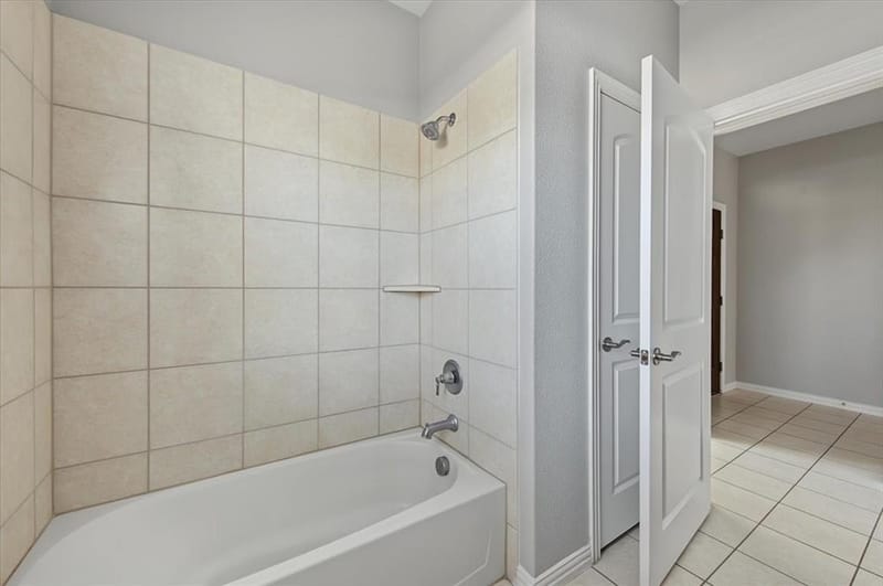 5949 Silverhollow Drive, Fort Worth TX 76137 - Photo 16