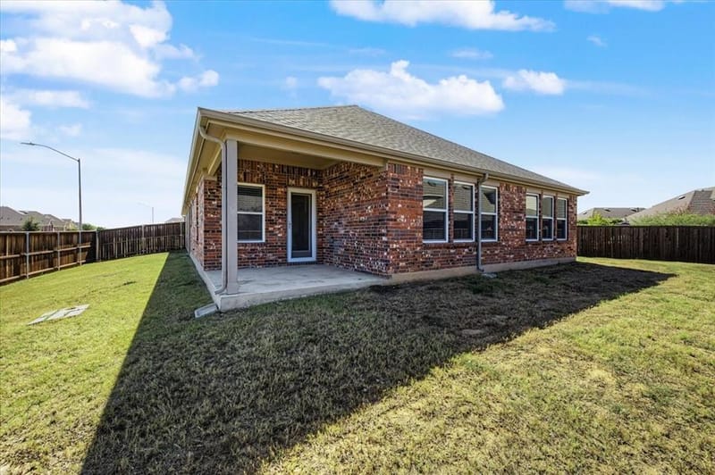 5949 Silverhollow Drive, Fort Worth TX 76137 - Photo 18
