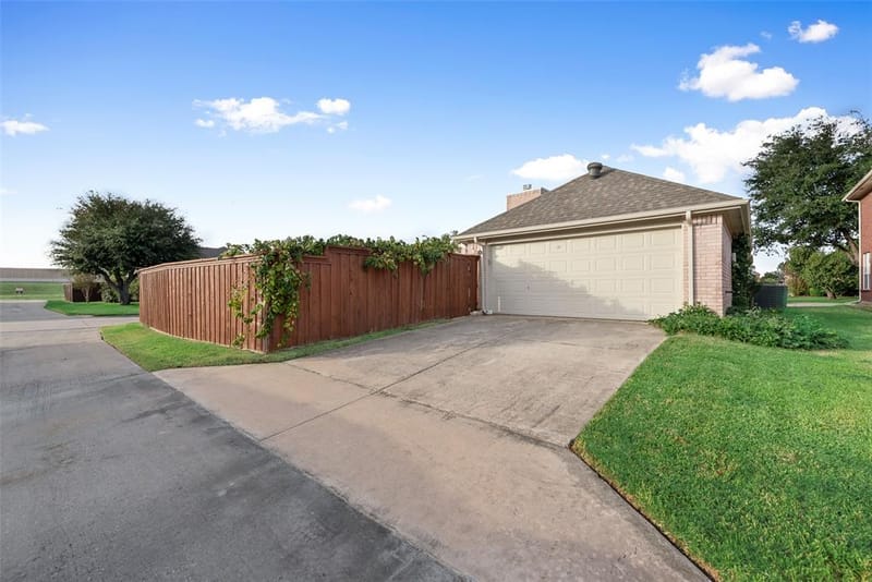 1529 Dimmit Drive, Carrollton TX 75010 - Photo 33