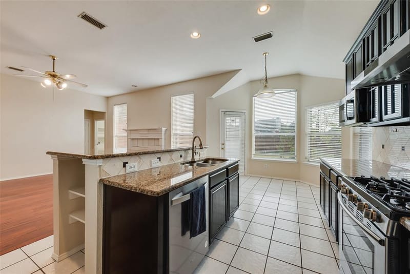 1529 Dimmit Drive, Carrollton TX 75010 - Photo 18