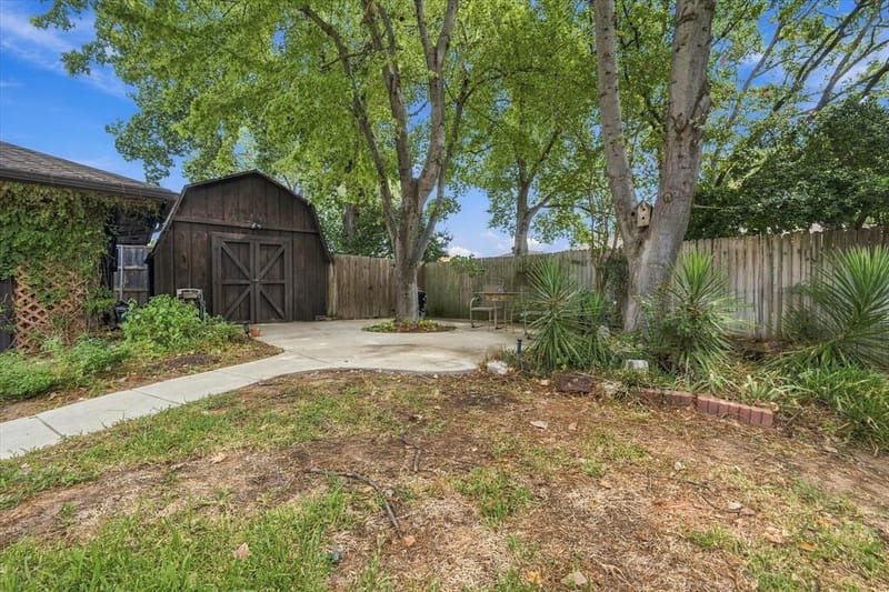 1805 Holm Oak Street, Arlington TX 76012 - Photo 28