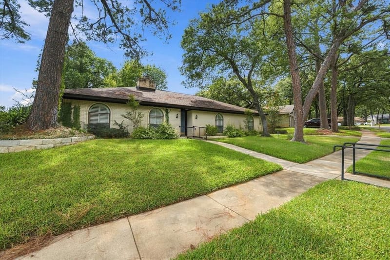 1805 Holm Oak Street, Arlington TX 76012 - Photo 30