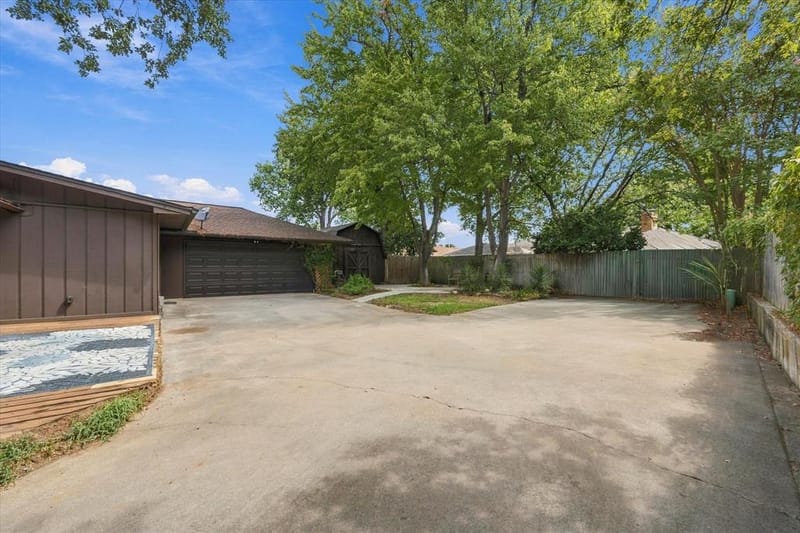 1805 Holm Oak Street, Arlington TX 76012 - Photo 29