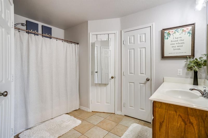 4000 NE 4th Street, Mineral Wells TX 76067 - Photo 13