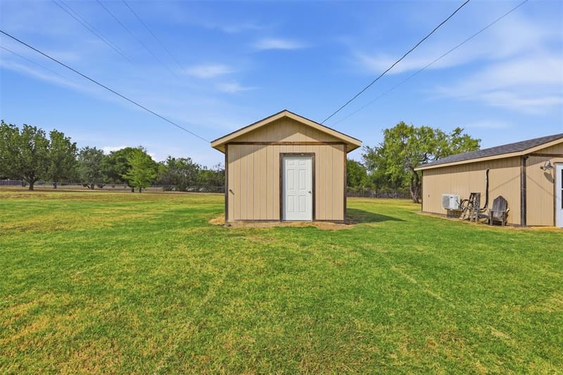 7703 Prairie Creek Lane, Tolar TX 76476 - Photo 14