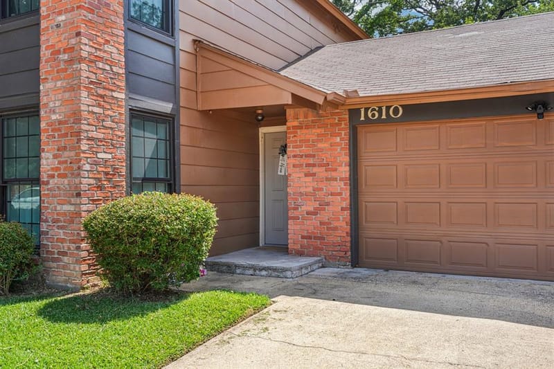 1610 Brentwood Drive, Irving TX 75061 - Photo 2