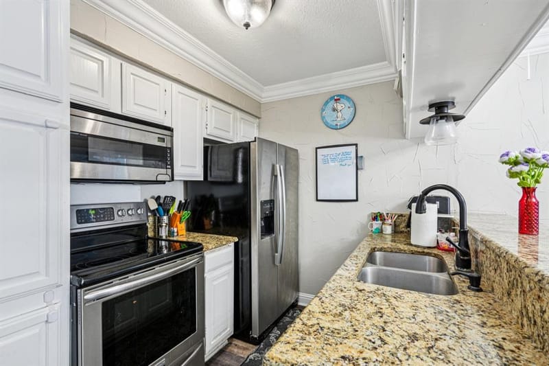 1610 Brentwood Drive, Irving TX 75061 - Photo 12