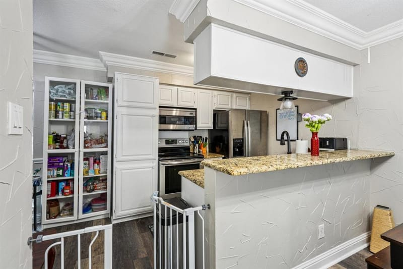 1610 Brentwood Drive, Irving TX 75061 - Photo 9