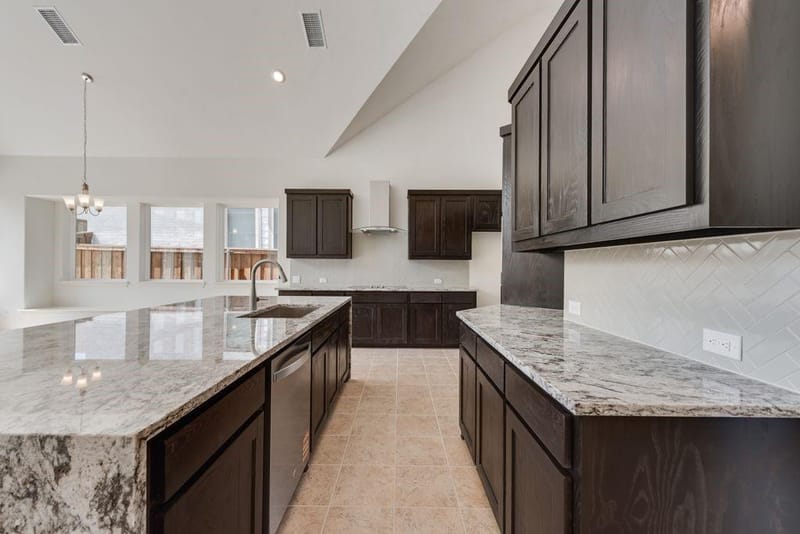 1312 Sundance Lane, Justin TX 76247 - Photo 14